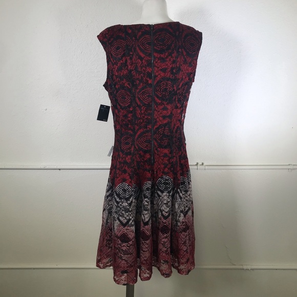 Gabby Skye Cap Sleeve Rounded Printed Lace Dress - Picture 4 of 9